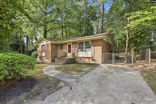 908 Woodale Cir, Columbia, SC 29203 - Photo 2