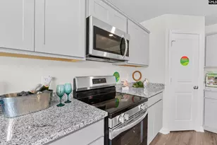 144 Calm Citadel Dr, Pelion, SC 29123 - Photo 4