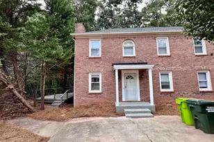 16 Crescent Ln, Columbia, SC 29212 - Photo 2