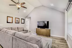 420 Wendemere Dr, Sumter, SC 29153 - Photo 10