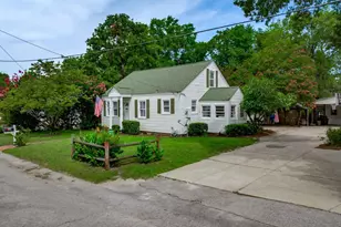 1806 2nd Ave, West Columbia, SC 29169 - Photo 2