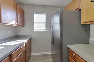 819 Chablis Dr, Columbia, SC 29210 - Photo 4