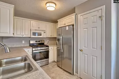 110 Bradford Hill Dr., West Columbia, SC 29170 - Photo 8