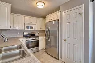 110 Bradford Hill Dr, West Columbia, SC 29170 - Photo 8