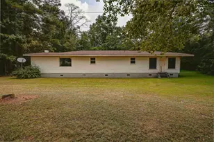 140 Mabus Rd, Batesburg, SC 29006 - Photo 1