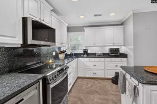 325 St James St, Columbia, SC 29205 - Photo 16