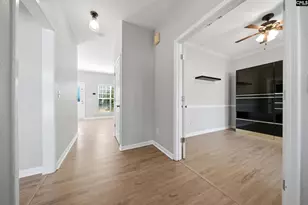 300 Gallatin Cir, Irmo, SC 29063 - Photo 2
