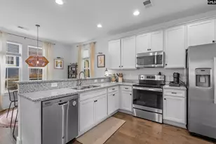 302 Saint Anns Alley, West Columbia, SC 29169 - Photo 10