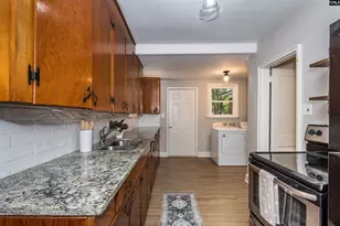 3412 Manor Ave, Columbia, SC 29205 - Photo 8