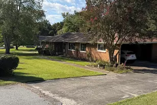 2307 Brookside Dr, Newberry, SC 29108 - Photo 2