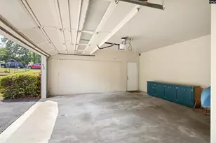 1800 Holly Hill Dr, West Columbia, SC 29169 - Photo 34