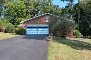 1800 Holly Hill Dr, West Columbia, SC 29169 - Photo 8