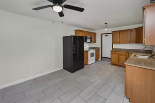 1405 Parkdale Dr, West Columbia, SC 29170 - Photo 14