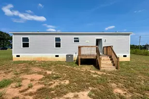 1068 Preference Rd, Saint Matthews, SC 29135 - Photo 16