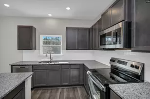 130 Middlesex Ct, Lugoff, SC 29078 - Photo 8