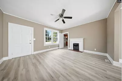 113 S Dennis Avenue, Bishopville, SC 29010 - Photo 4