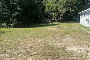 22 S Purdy St, Sumter, SC 29150 - Photo 2