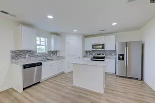 280 Savannah Wood Rd, Hopkins, SC 29061 - Photo 4