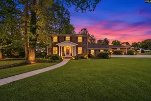 2439 Dove Ln, Columbia, SC 29210 - Photo 2