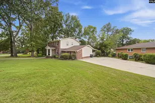 2439 Dove Ln, Columbia, SC 29210 - Photo 4