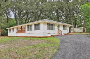 60 Savannah Rd, Bishopville, SC 29010 - Photo 1