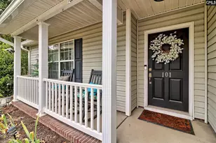 101 Spring Lake Dr, Lexington, SC 29072 - Photo 2