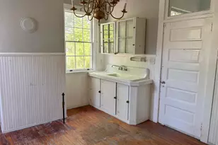 108 York St, Chester, SC 29706 - Photo 8