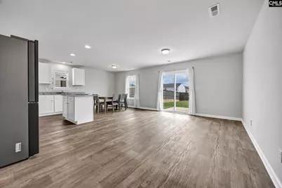 1064 Crescent Moon Loop, Hopkins, SC 29061 - Photo 4
