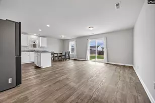 1064 Crescent Moon Loop, Hopkins, SC 29061 - Photo 4