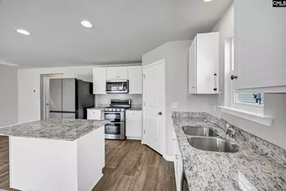 1064 Crescent Moon Loop, Hopkins, SC 29061 - Photo 6