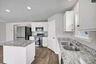 1064 Crescent Moon Loop, Hopkins, SC 29061 - Photo 6