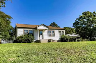 1313 Trent St, Newberry, SC 29108 - Photo 4