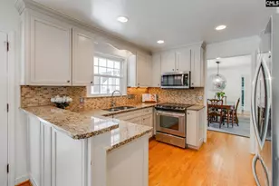 2328 Wake Forest Dr, Columbia, SC 29206 - Photo 12