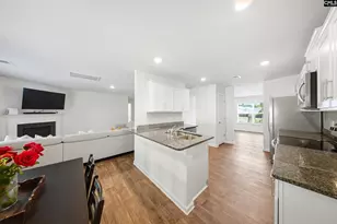 136 Carrington Dr, Lugoff, SC 29078 - Photo 8