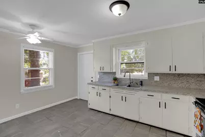 2704 Haynes Lane, Cayce, SC 29033 - Photo 8