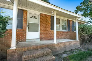 2704 Haynes Ln, Cayce, SC 29033 - Photo 1