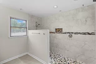 1802 Pine St, West Columbia, SC 29170 - Photo 20