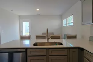 456 Middlebury Ln, Hopkins, SC 29061 - Photo 6