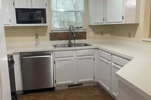 105 Salusbury Ln, Columbia, SC 29229 - Photo 4
