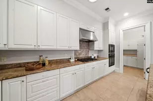 2 Highbourne Ct, Columbia, SC 29204 - Photo 12