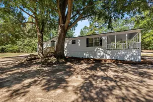 1384 W Creek Rd, Leesville, SC 29070 - Photo 2
