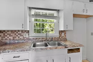 6723 Valleybrook Rd, Columbia, SC 29206 - Photo 12