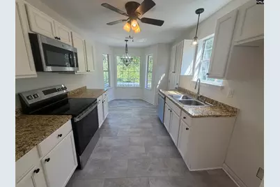 218 Stonewood Drive, West Columbia, SC 29170 - Photo 2