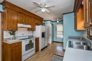 1938 Leander Dr, West Columbia, SC 29172 - Photo 16