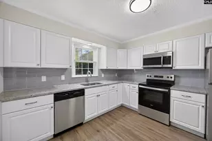 183 Jefferson Pl, Columbia, SC 29212 - Photo 4