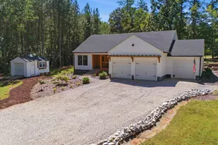 180 Persimmon Dr, Saluda, SC 29138 - Photo 2