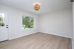 2529 Windsor Dr, Cayce, SC 29033 - Photo 2