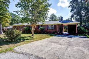 949 Gabriel Rd, Cayce, SC 29033 - Photo 1