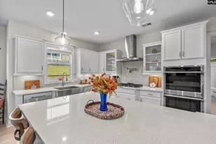 527 Radnor Hunt Ct, Gilbert, SC 29054 - Photo 4