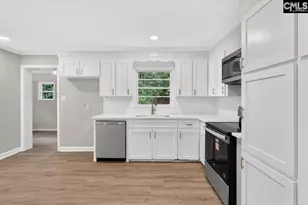 2415 Oak Ln, Camden, SC 29020 - Photo 8